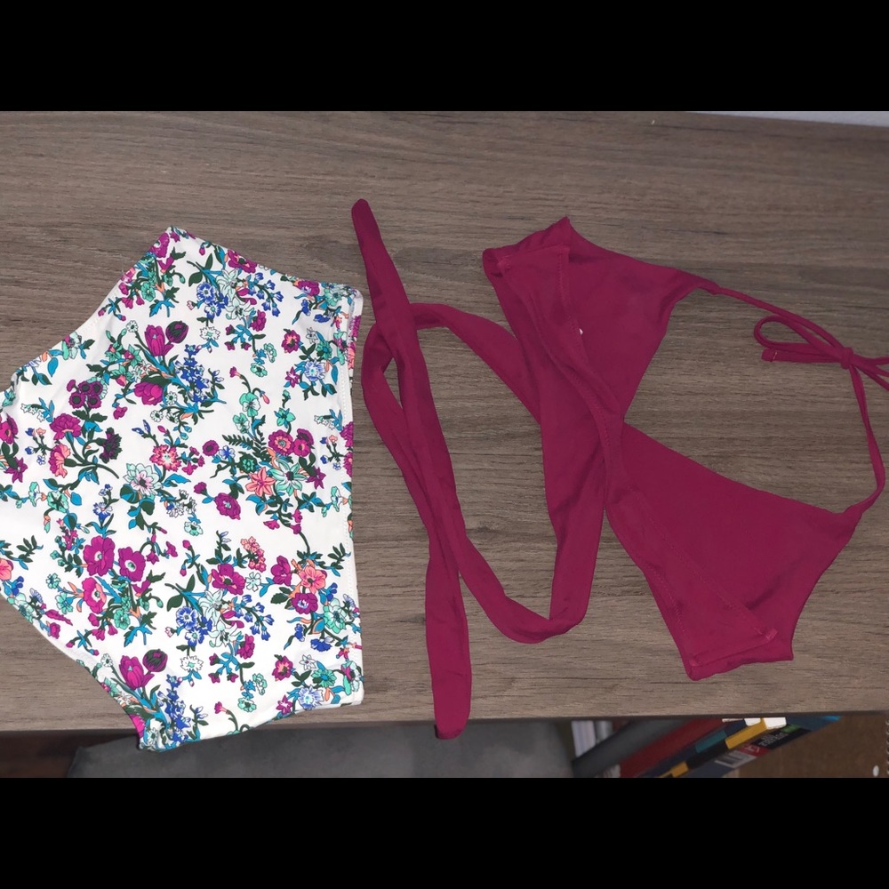 wrap top/white floral highwaisted bikini
